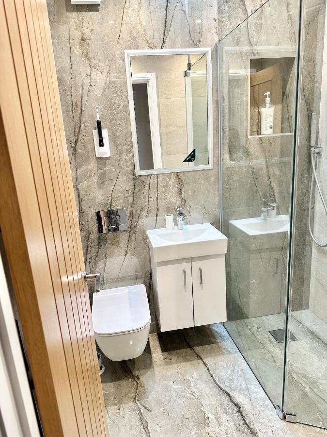 Apartamento Little Vine - Beautiful Ground Floor Flat In South London Sutton  Exterior foto